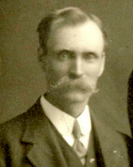 Photo of photos/John Robinson McLennan 1864 - 1942 portrait